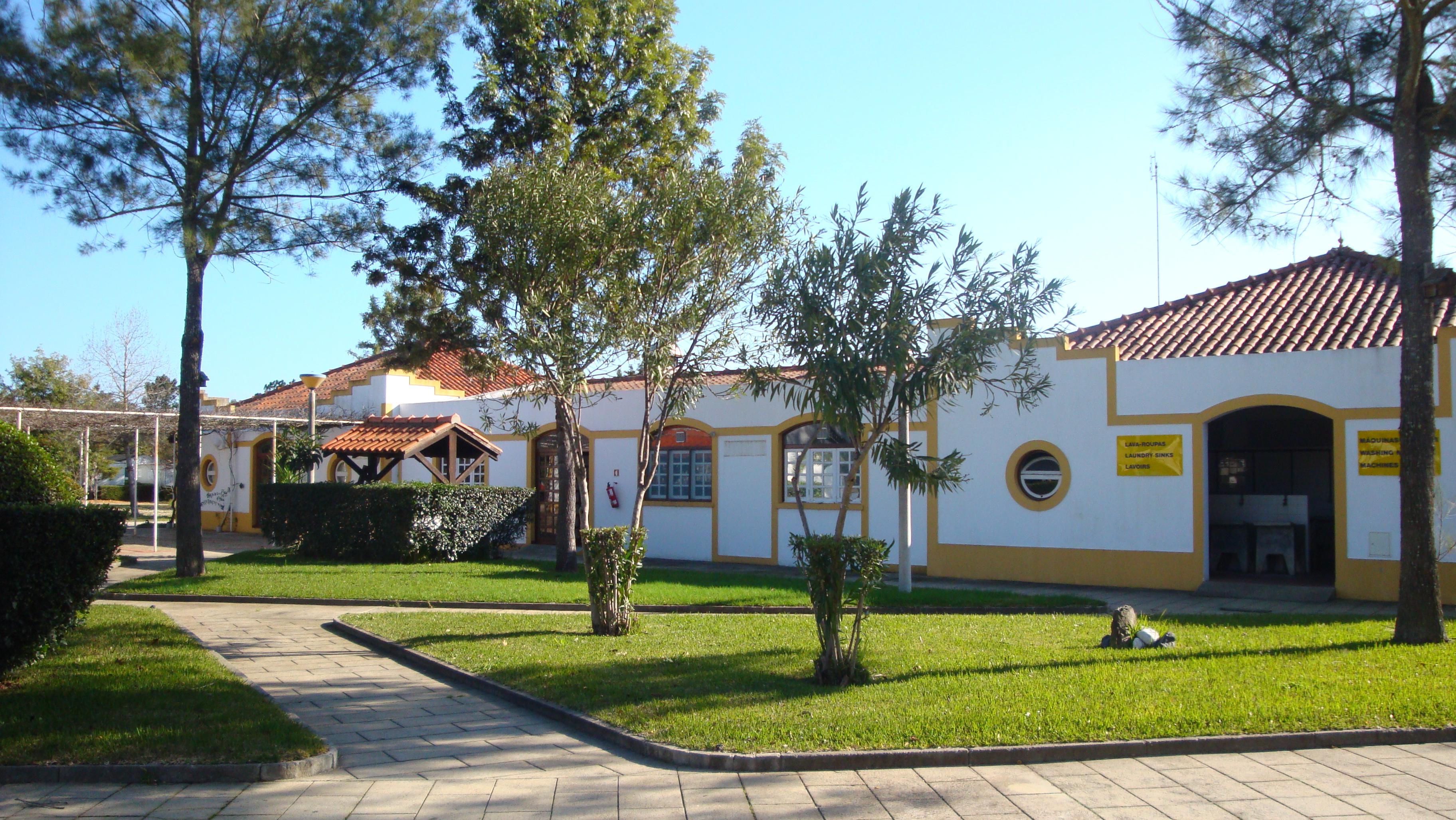 Parque De Campismo Orbitur Montargil Hotel ภายนอก รูปภาพ
