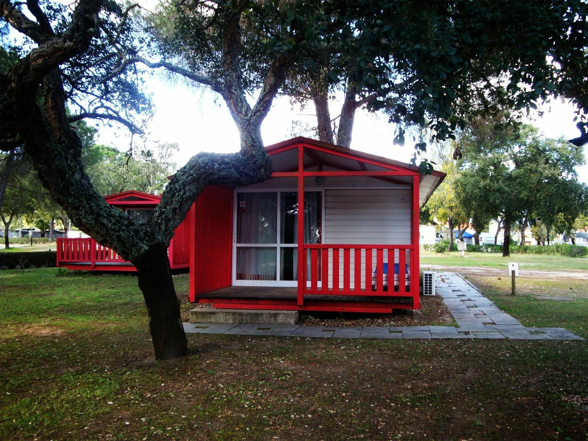 Parque De Campismo Orbitur Montargil Hotel ภายนอก รูปภาพ